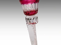 An interesting collection of six red-overlay cut crystal val-saint-lambert vases and items the bowl: 10 x 31.5 cm. (3.94 x 12.40 in.), the tallest vase: 37.5 cm. (14.75 in.) - afbeelding 6 van  12