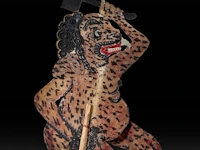 An interesting collection of traditional indonesian folk fertility items - afbeelding 4 van  9