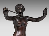 An interesting lot of three various sculptures, 19thc - afbeelding 14 van  14