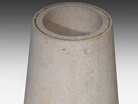 An italian design circular travertine model m1 dining table by angelo mangiarotti, ca. 1970 72 x 116 cm. (28.35 x 45.67 in.) - afbeelding 7 van  8