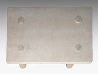 An italian design travertine model m1 coffee table by angelo mangiarotti, ca. 1970 30 x 120 x 80 cm. (11.81 x 47.24 x 31 1/2 in.) - afbeelding 2 van  5