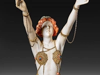 An ivory art deco sculpture of an oriental dancer on an onyx base, interwar period, total h 35 cm - ivory h 26 cm - total weight 1131g (+) - afbeelding 13 van  14