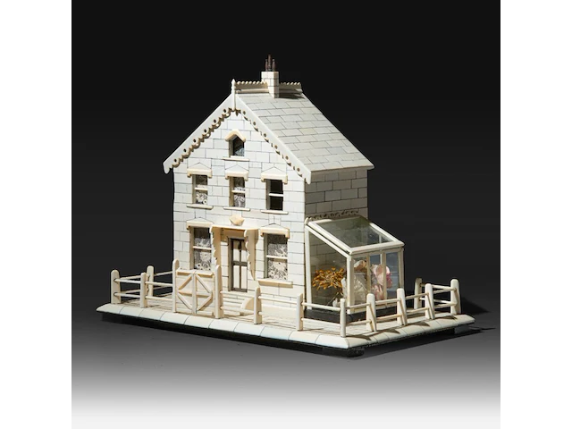 An ivory miniature model of a house, 19thc, h 25 cm - w 29,5 cm - d 21 cm (+) - afbeelding 2 van  6