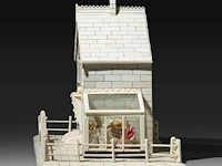 An ivory miniature model of a house, 19thc, h 25 cm - w 29,5 cm - d 21 cm (+) - afbeelding 3 van  6