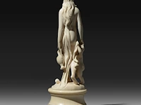 An ivory sculpture of venus carrying a jug, accompanied by cupid, french, 19thc, h 22 cm (+) - afbeelding 5 van  10