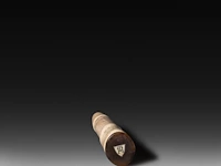 An ivory snuffbox in the shape of a phallus, with the inscription "r.e.g.c., presented to an upstanding member, 2/11/87", english, 1887, h 17 cm - w 3,7 cm - 147g (+) - afbeelding 4 van  4