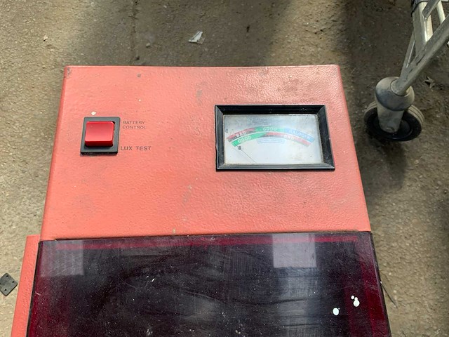 Analoge koplamptester - afbeelding 4 van  4