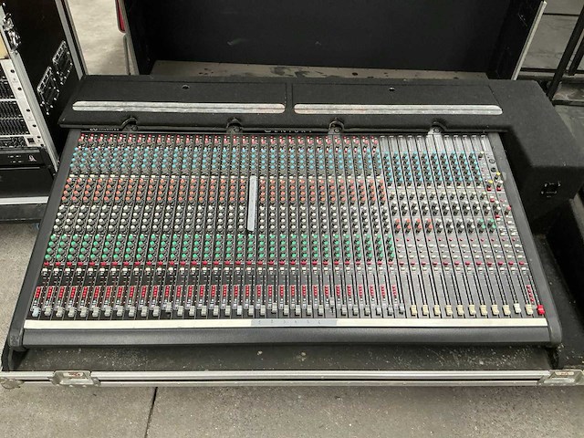 Analoge pa-/ opnamestudioset - afbeelding 2 van  9
