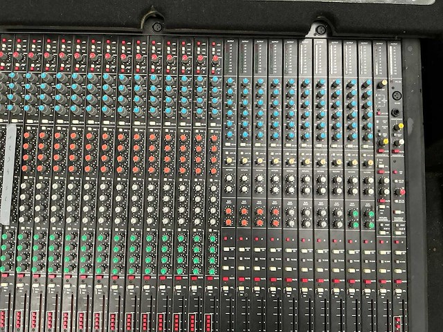 Analoge pa-/ opnamestudioset - afbeelding 4 van  9