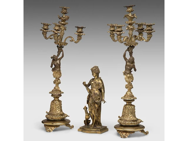 Anatole guillot (1865-1911), a neoclassical gilt bronze sculpture of diana and her hunting dog, accompanied by a pair of matching candelabra diana: 34 cm. (13.39 in.), the candelabra: 65 cm. (25.58 in.) - afbeelding 12 van  32