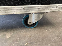 Andere toneelrekwisieten - lege flycase met schuim - afbeelding 2 van  12