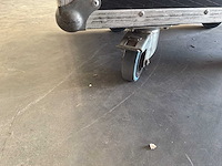 Andere toneelrekwisieten - lege flycase met schuim - afbeelding 9 van  12