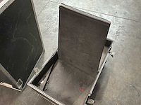 Andere toneelrekwisieten - lege vliegkoffer - afbeelding 4 van  12