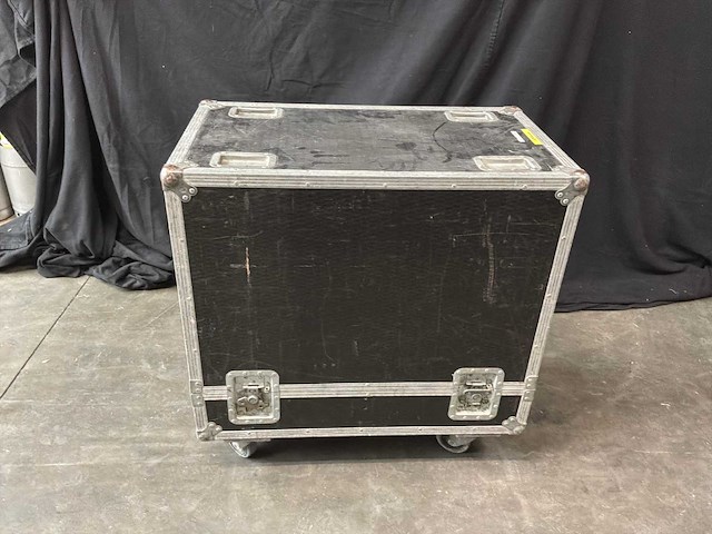 Andere toneelrekwisieten - lege vliegkoffer - afbeelding 8 van  12