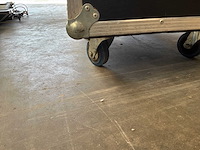 Andere toneelrekwisieten - lege vliegkoffer - afbeelding 6 van  9