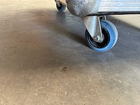 Andere toneelrekwisieten - lege vliegkoffer - afbeelding 8 van  9