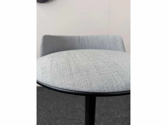 Andreu world - barkruk - afbeelding 4 van  6