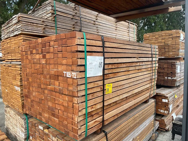 Angelim pedra onderliggers fijnbezaagd 1900x60x40mm (272x) - afbeelding 2 van  3