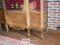 Aniteke vitrinekast in walnoot louis xv - afbeelding 3 van  4