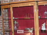 Aniteke vitrinekast in walnoot louis xv - afbeelding 4 van  4