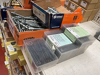 Ankerbouten en staal nagels - afbeelding 2 van  7