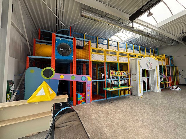 Antalya park - obstacle course & bouncy castle - afbeelding 1 van  7