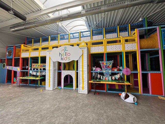 Antalya park - obstacle course & bouncy castle - afbeelding 3 van  7