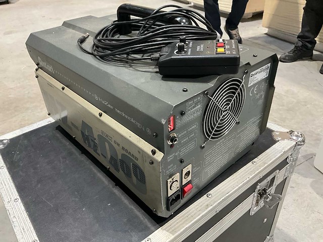 Antari hz 400 mistgenerator - afbeelding 3 van  7