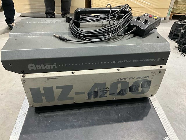 Antari hz 400 mistgenerator - afbeelding 2 van  7