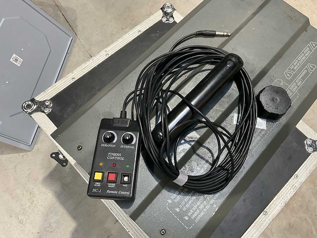 Antari hz 400 mistgenerator - afbeelding 6 van  7