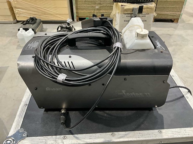 Antari z1200 serie ii mistgenerator - afbeelding 2 van  5