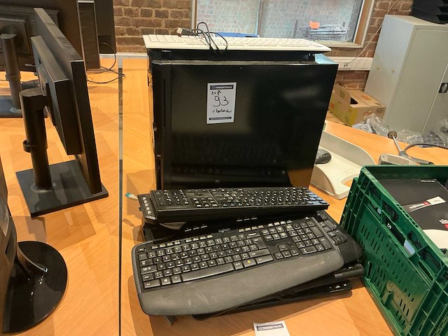 Antec computer (2x) - afbeelding 1 van  5
