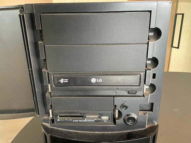 Antec design desktop pc - afbeelding 6 van  8