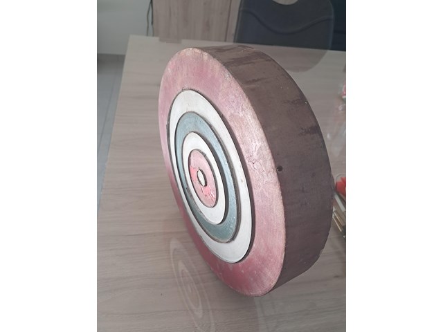 Antiek belgisch dartsbord met pijlen ø 225 mm - afbeelding 2 van  7