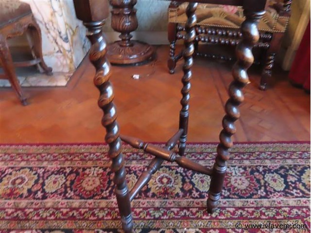 Antiek bijzettafeltje - afbeelding 3 van  3