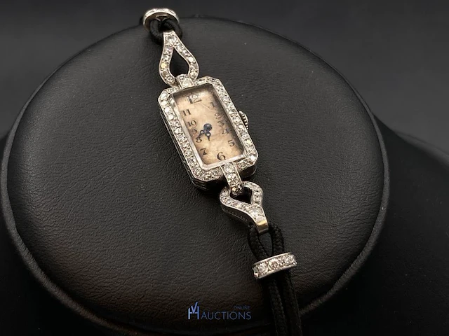 Antiek dameshorloge bezet met diamant - afbeelding 1 van  16