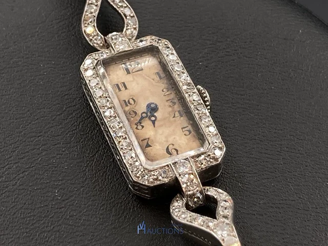 Antiek dameshorloge bezet met diamant - afbeelding 9 van  16