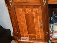 Antiek dressoir in neoklassieke stijl met marmeren blad - afbeelding 4 van  4