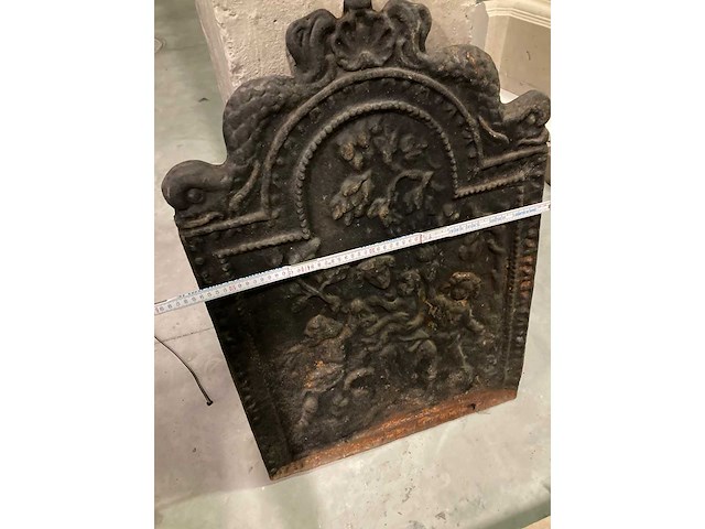 Antiek gietijzeren plaat voor haard - afbeelding 2 van  4