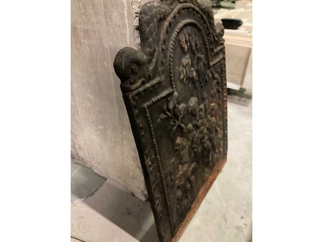 Antiek gietijzeren plaat voor haard - afbeelding 4 van  4