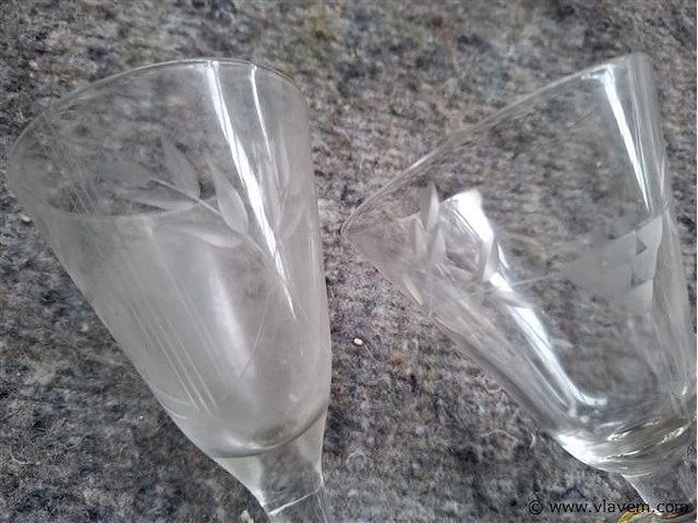 Antiek glaswerk - afbeelding 2 van  3