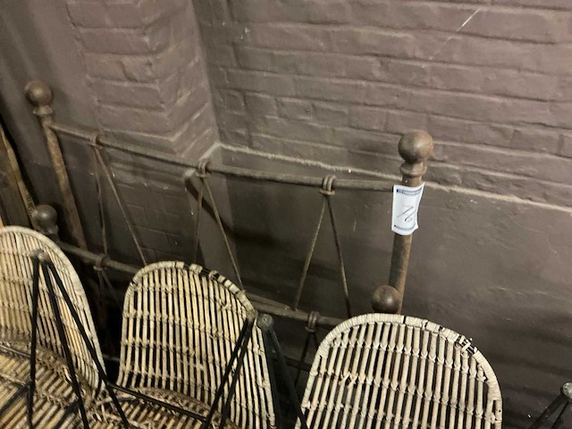 Antiek hoofd en voetbord - afbeelding 1 van  3