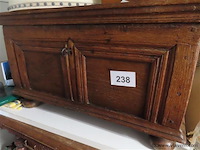 Antiek kistje met sleutel - afbeelding 4 van  8