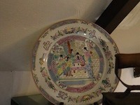 Antiek kolenstrijkijzer en chinees bord - afbeelding 2 van  3