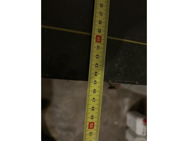 Antiek metalen kluis. in de kelder - afbeelding 3 van  4