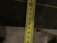 Antiek metalen kluis. in de kelder - afbeelding 3 van  4