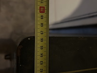 Antiek metalen kluis. in de kelder - afbeelding 4 van  4