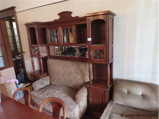 Antiek meubel met zetel - afbeelding 1 van  5