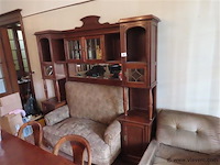 Antiek meubel met zetel