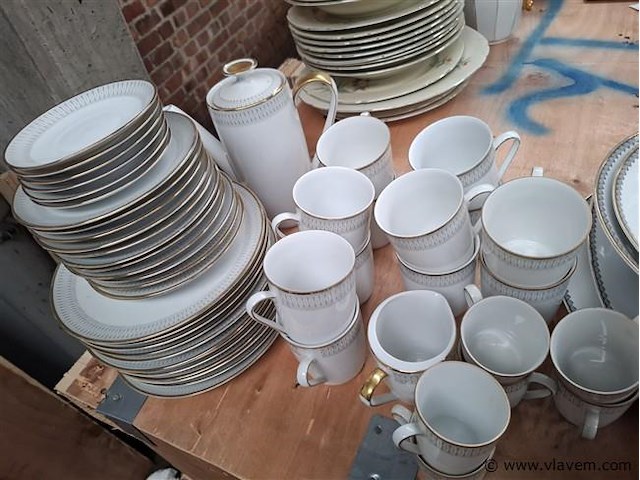 Antiek vaatwerk - afbeelding 2 van  5